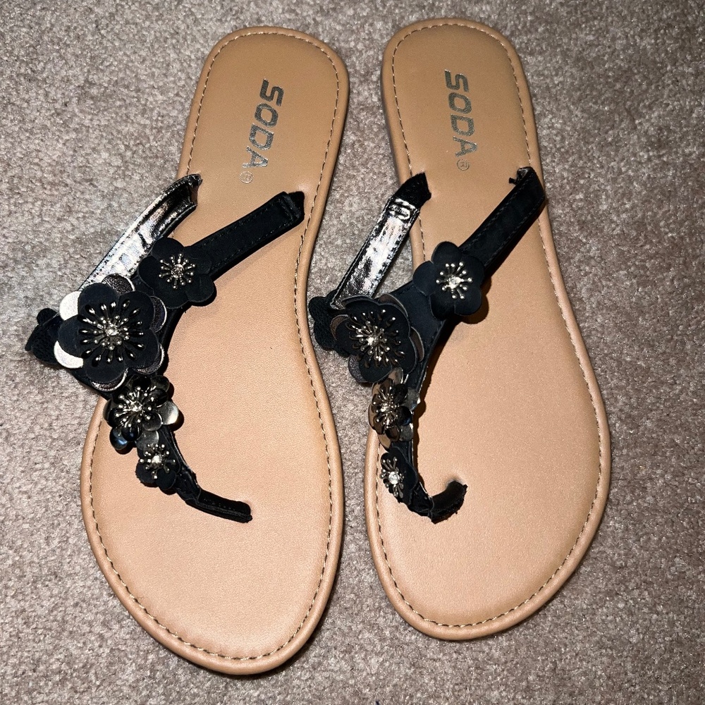 Flower sandals